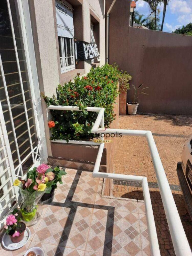 Casa, 3 quartos, 197 m² - Foto 1