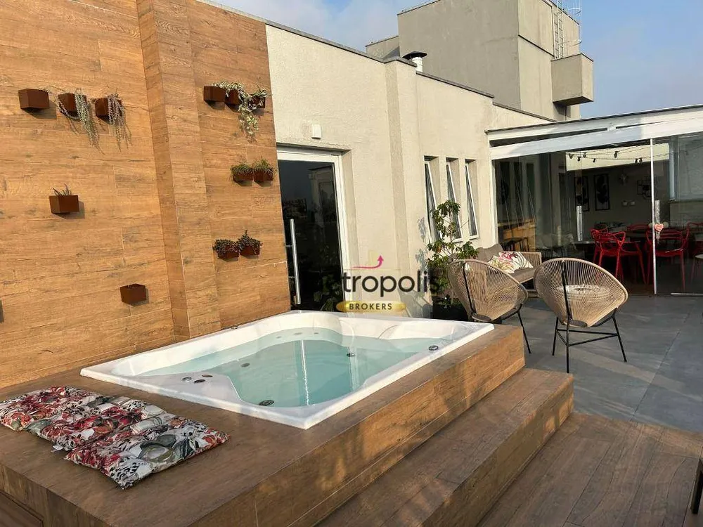 Cobertura, 3 quartos, 246 m² - Foto 1