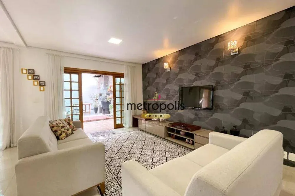 Sobrado, 3 quartos, 415 m² - Foto 1