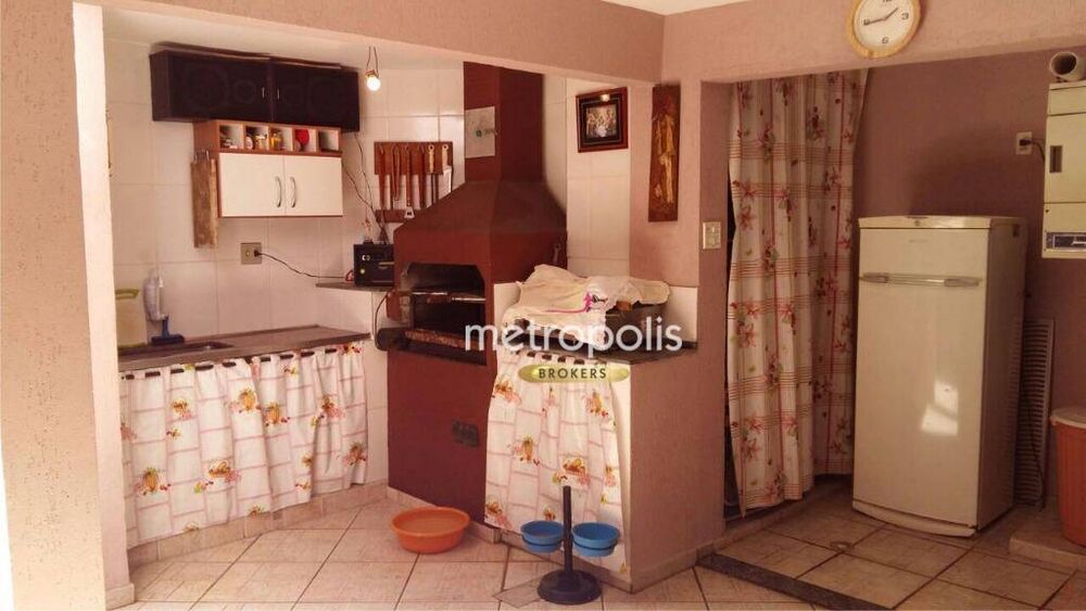 Casa, 4 quartos, 233 m² - Foto 1