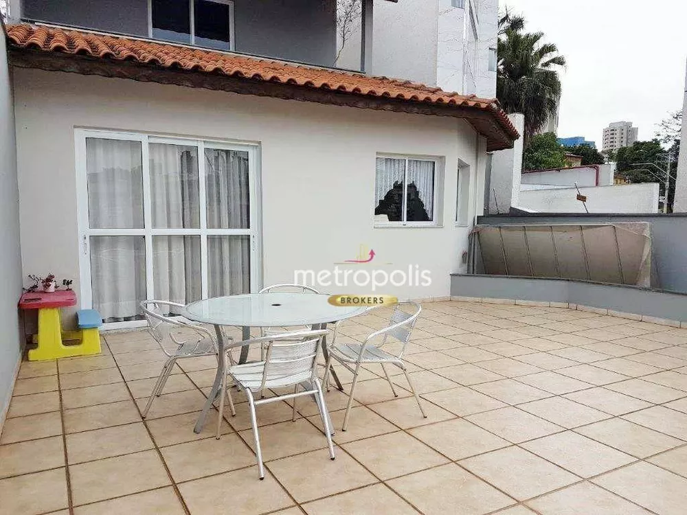 Sobrado, 3 quartos, 296 m² - Foto 1