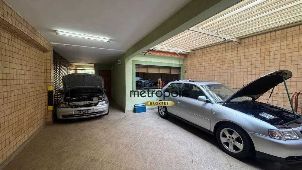 Sobrado, 3 quartos, 218 m² - Foto 1
