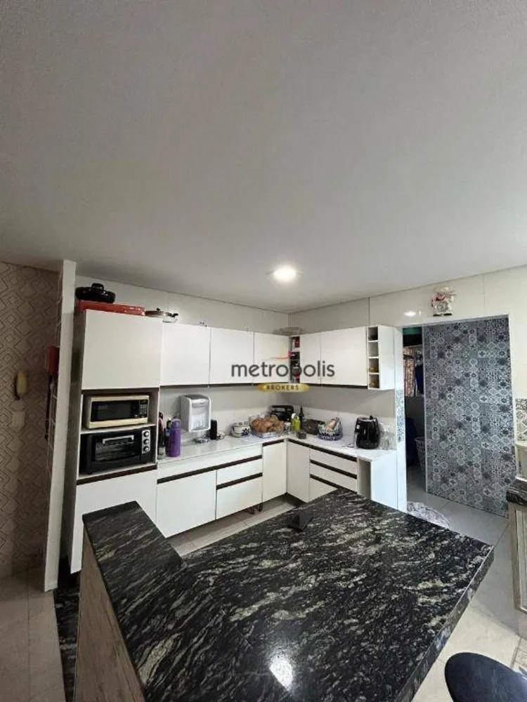 Sobrado, 3 quartos, 196 m² - Foto 2