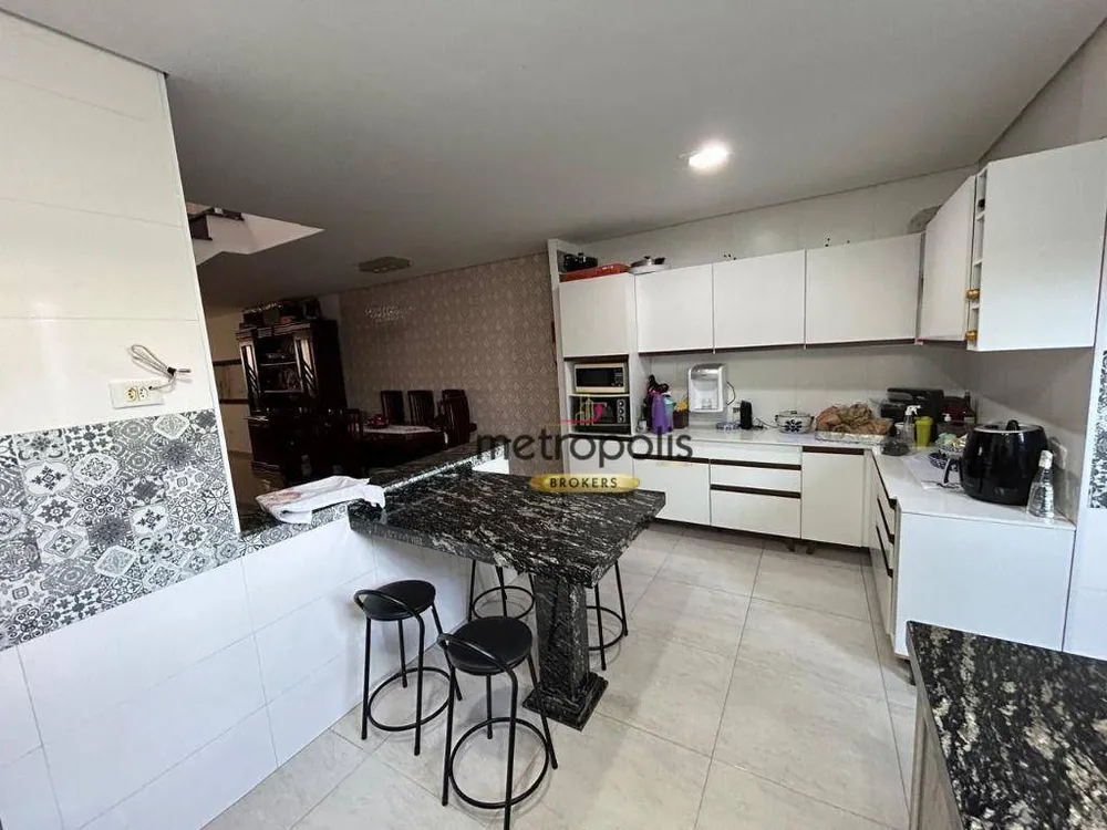 Sobrado, 3 quartos, 196 m² - Foto 3