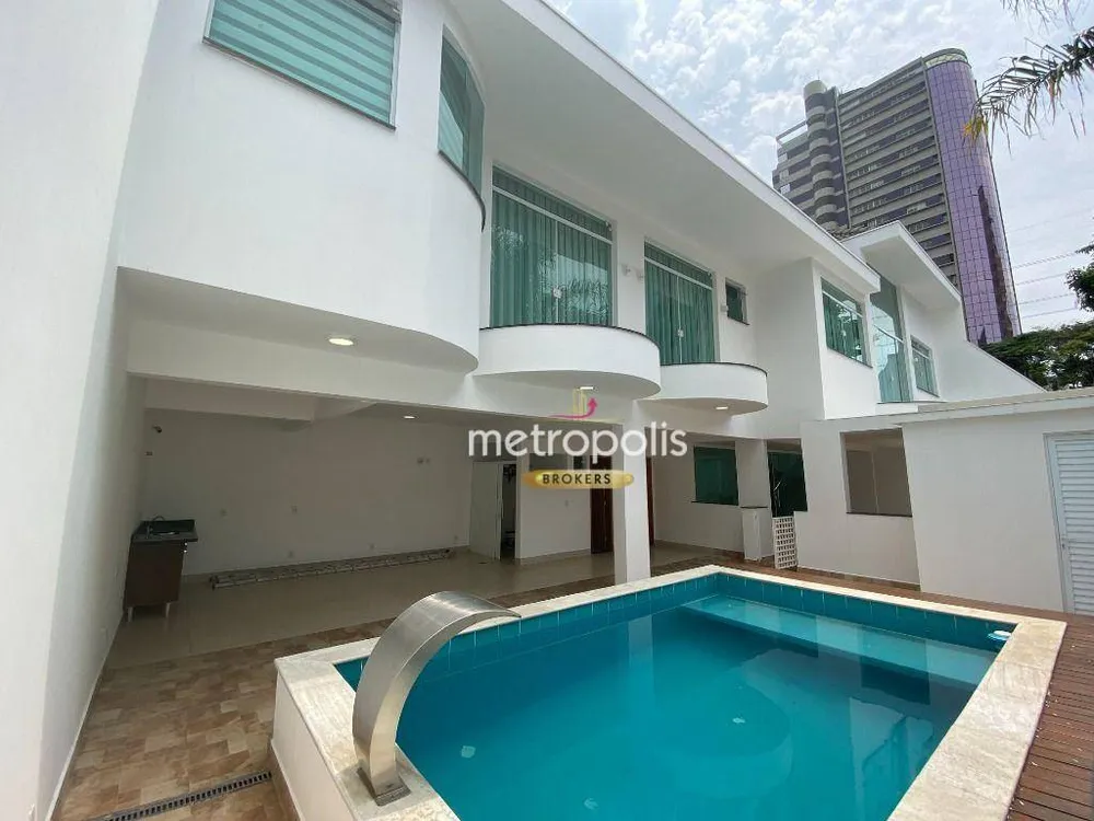 Sobrado, 3 quartos, 250 m² - Foto 1
