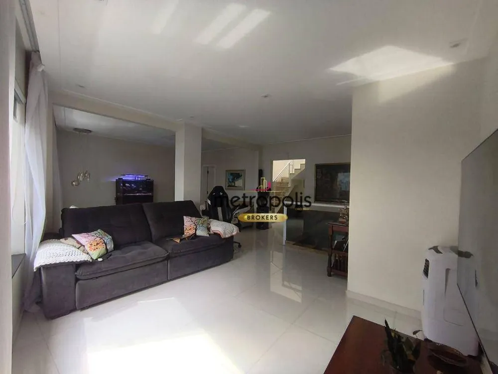 Sobrado, 3 quartos, 284 m² - Foto 1