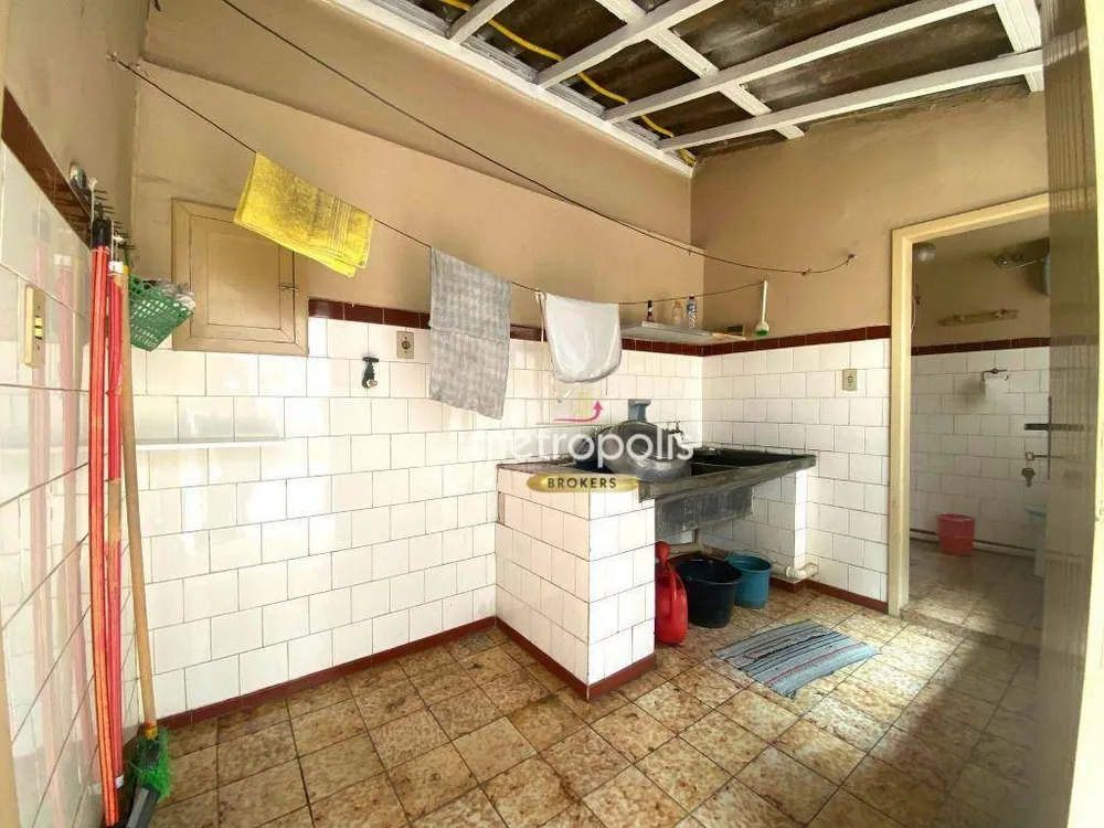 Sobrado, 4 quartos, 370 m² - Foto 2