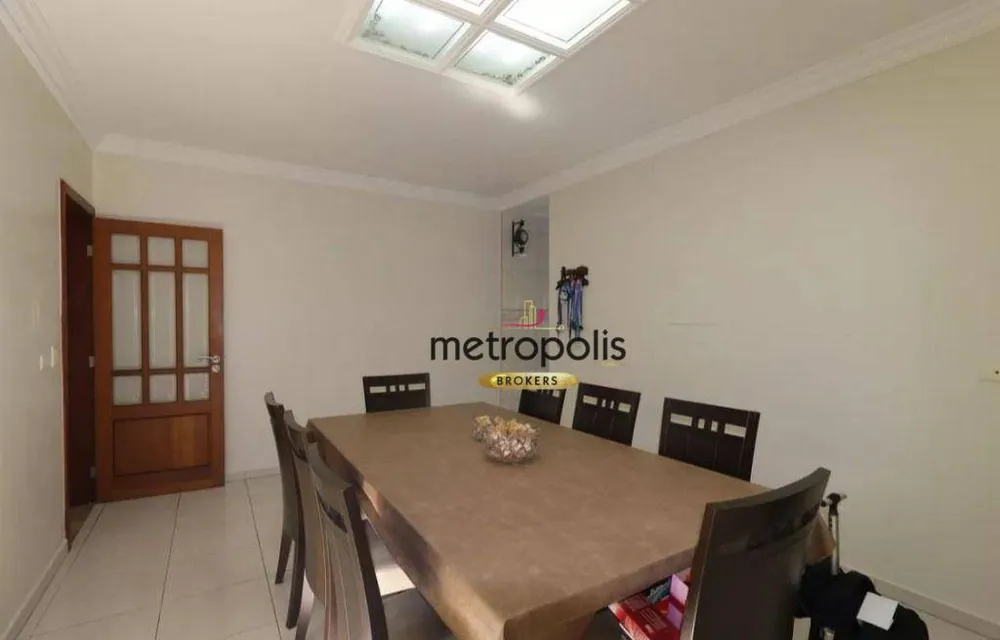 Sobrado, 3 quartos, 257 m² - Foto 2