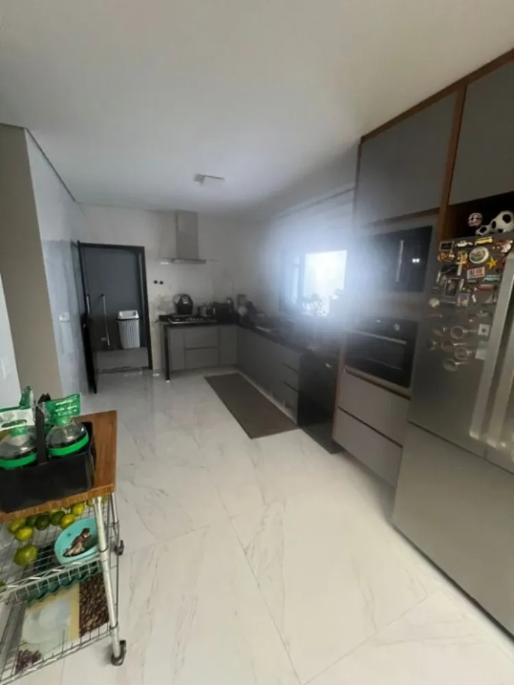 Sobrado, 4 quartos, 280 m² - Foto 2