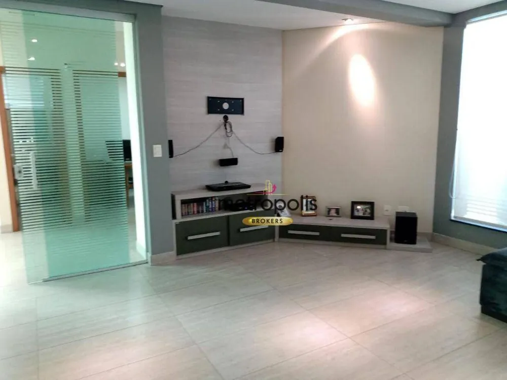 Sobrado, 3 quartos, 302 m² - Foto 3