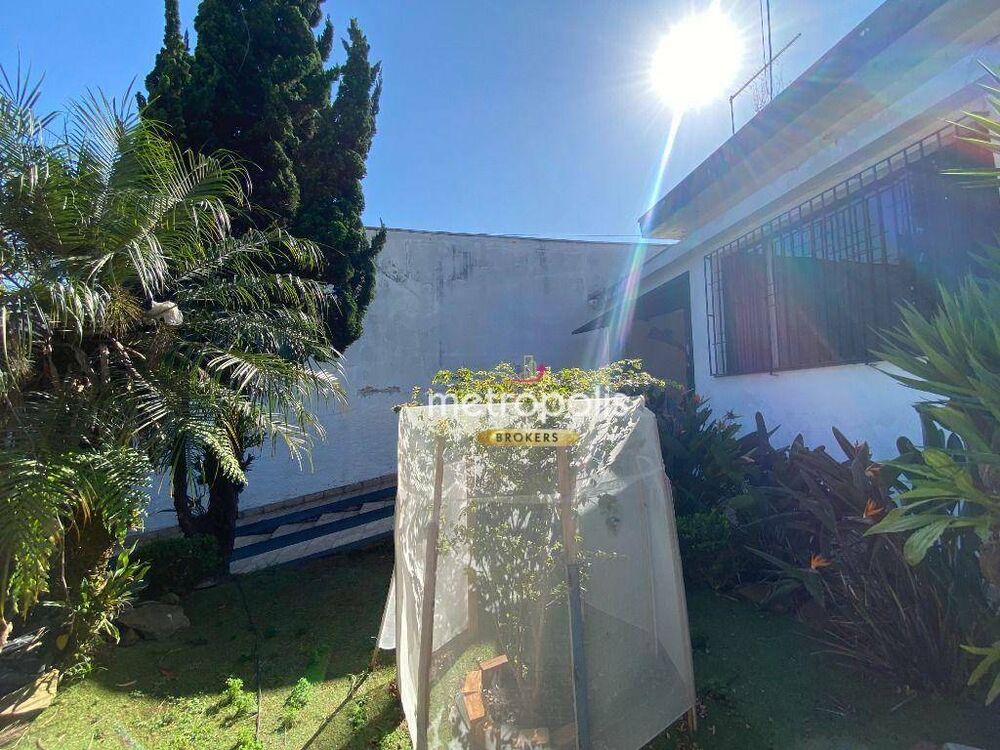 Casa à venda com 2 quartos, 227m² - Foto 1