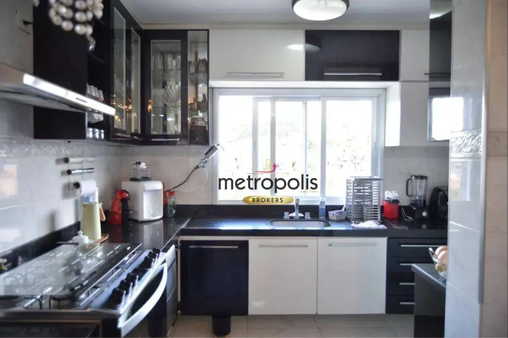 Sobrado, 3 quartos, 356 m² - Foto 2
