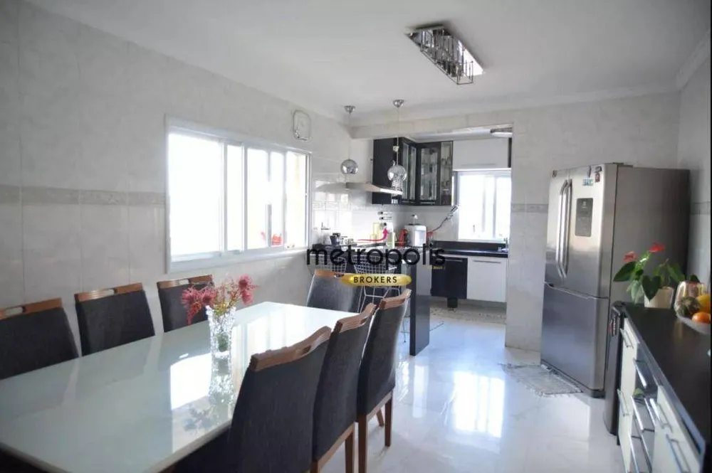 Sobrado, 3 quartos, 356 m² - Foto 1