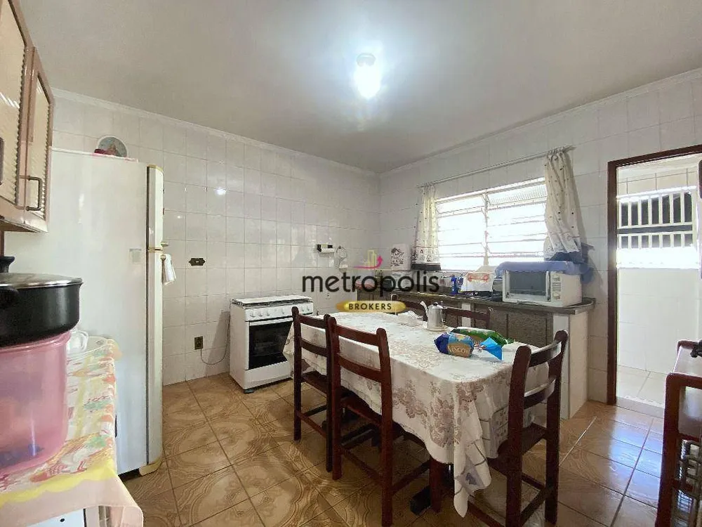 Casa, 3 quartos, 216 m² - Foto 2