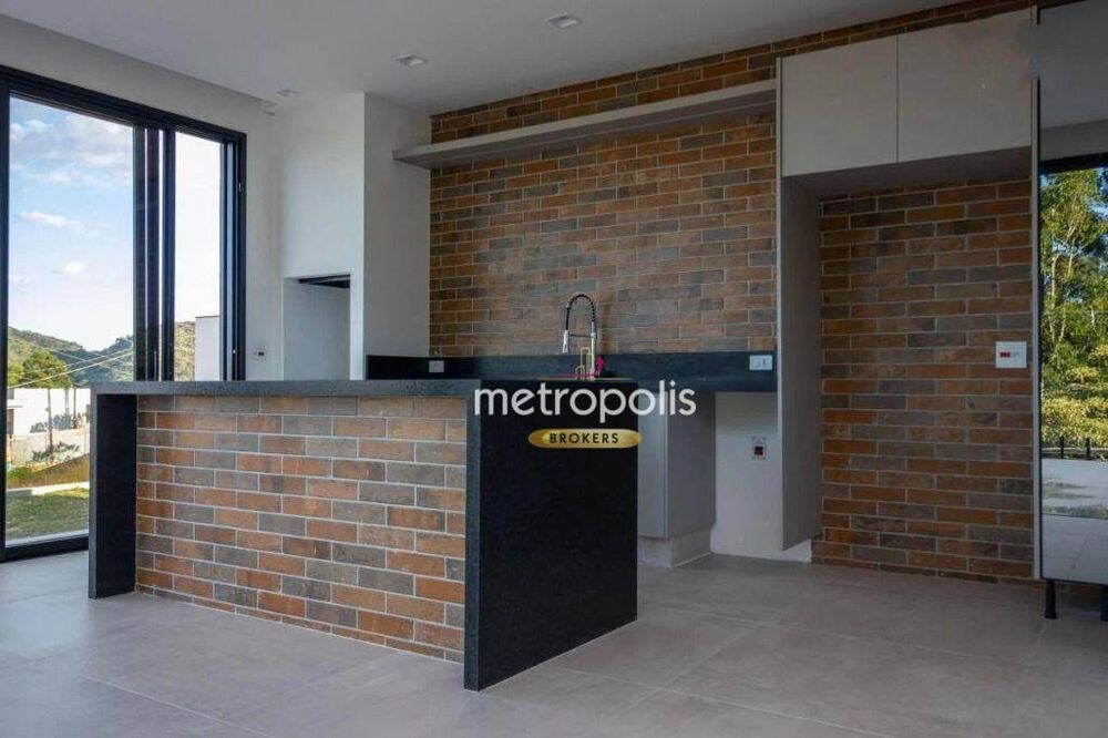 Sobrado à venda e aluguel com 5 quartos, 310m² - Foto 2