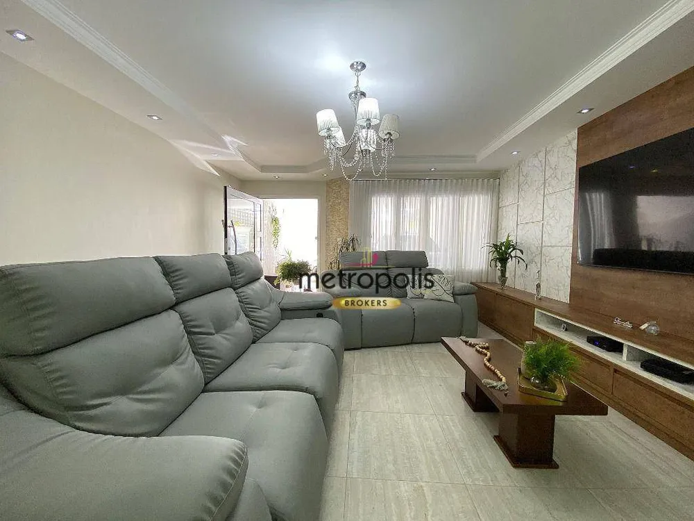 Sobrado, 4 quartos, 210 m² - Foto 2