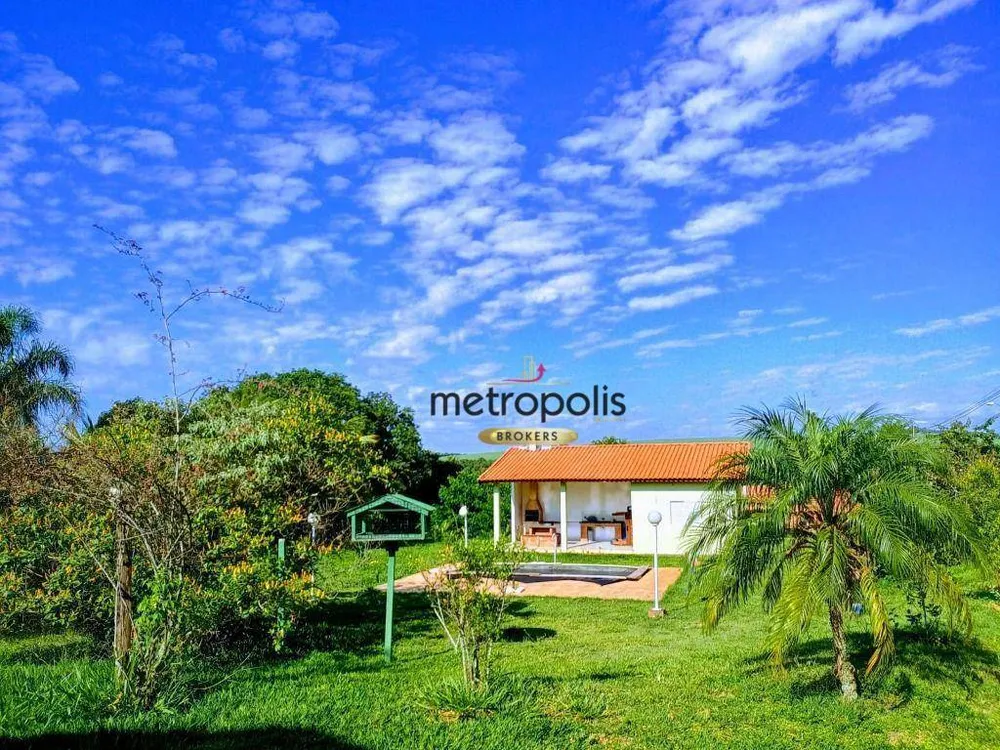Chácara, 3 quartos, 5870 m² - Foto 1