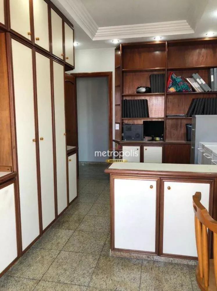 Apartamento à venda com 4 quartos, 228m² - Foto 2