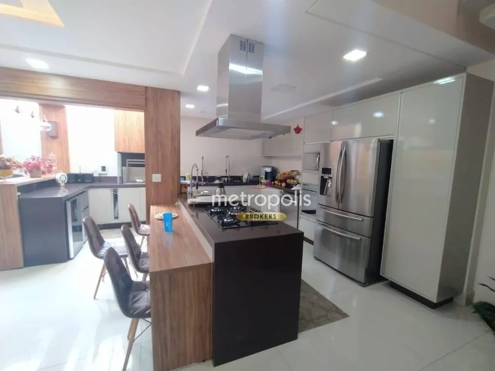 Sobrado, 4 quartos, 370 m² - Foto 2