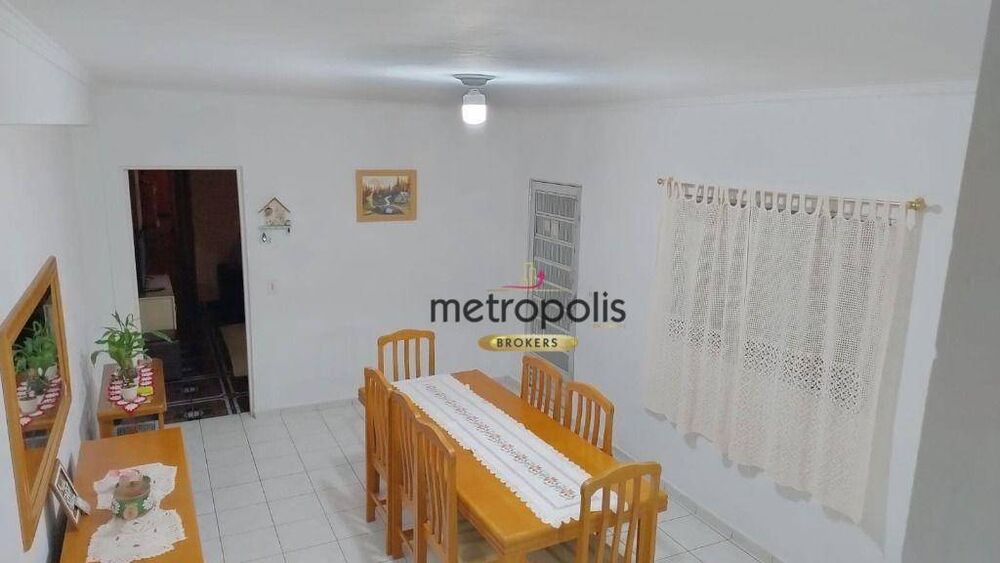 Sobrado à venda com 3 quartos, 261m² - Foto 1