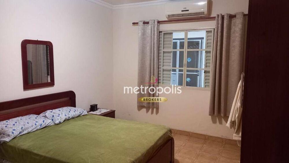 Casa à venda com 3 quartos, 310m² - Foto 2