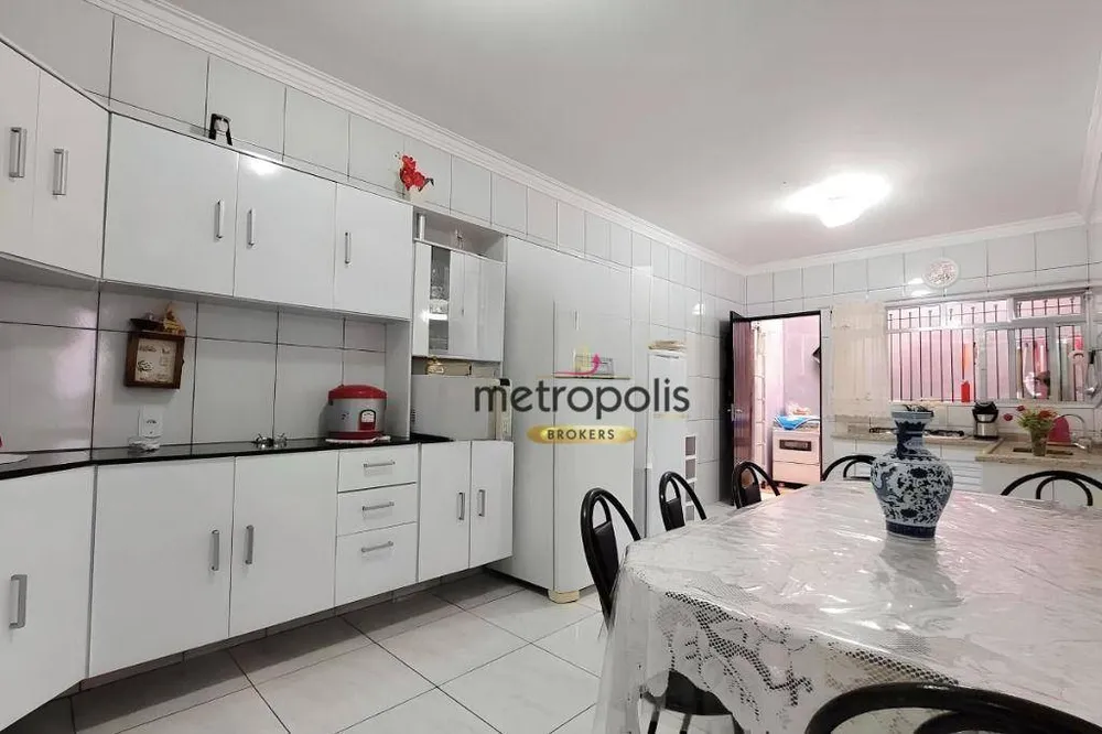 Casa, 3 quartos, 331 m² - Foto 1
