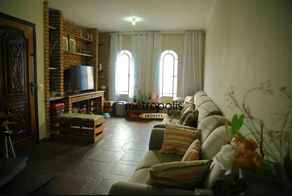 Sobrado, 3 quartos, 228 m² - Foto 1