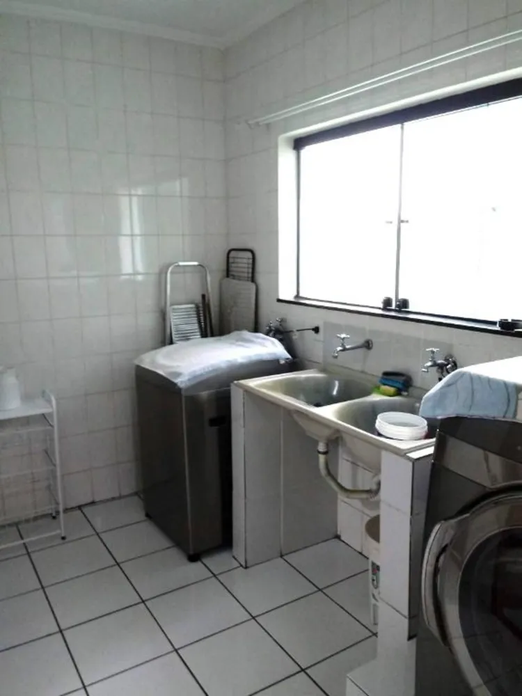 Casa, 4 quartos, 405 m² - Foto 4