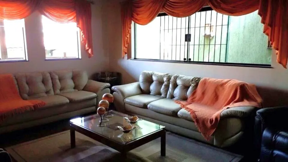 Casa, 4 quartos, 405 m² - Foto 1