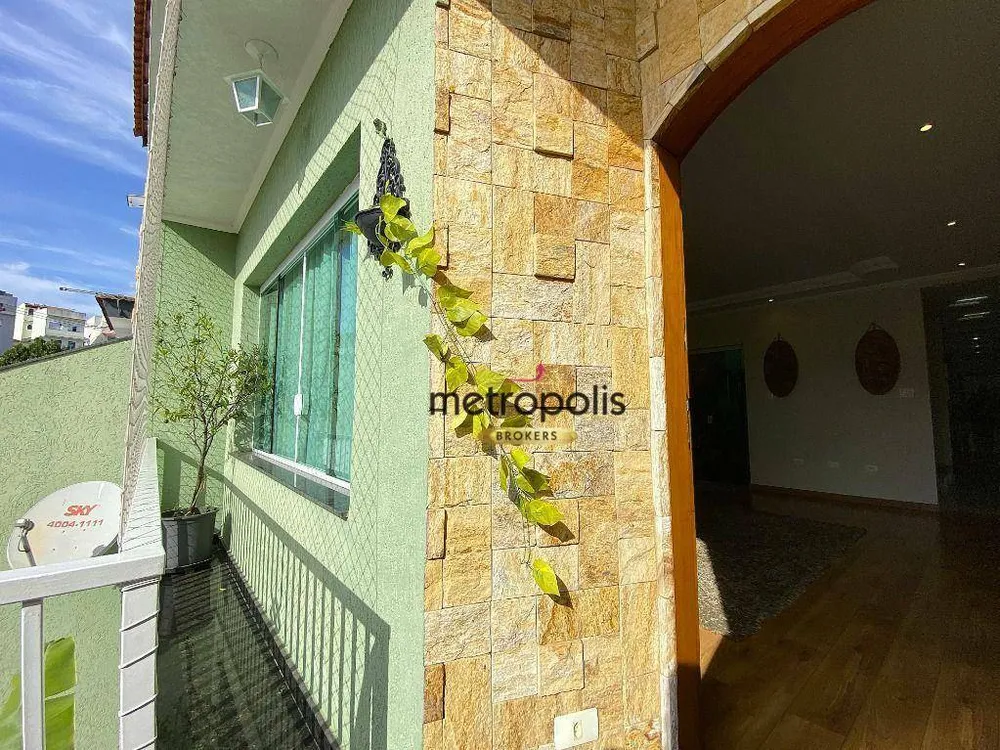Sobrado, 3 quartos, 269 m² - Foto 1