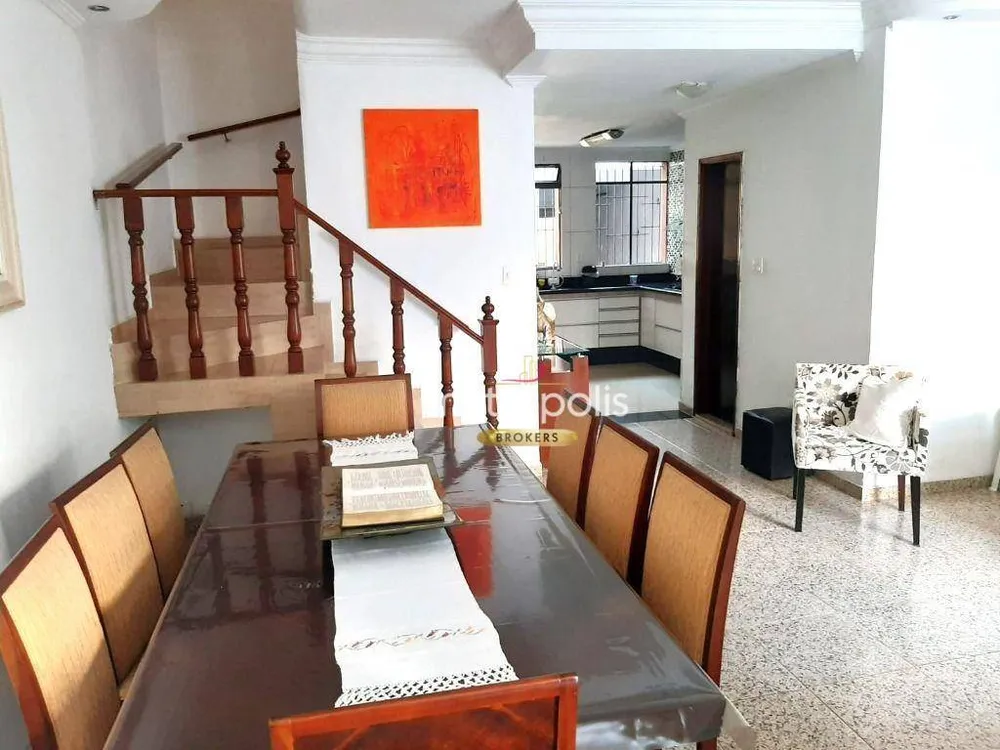 Sobrado, 3 quartos, 220 m² - Foto 2