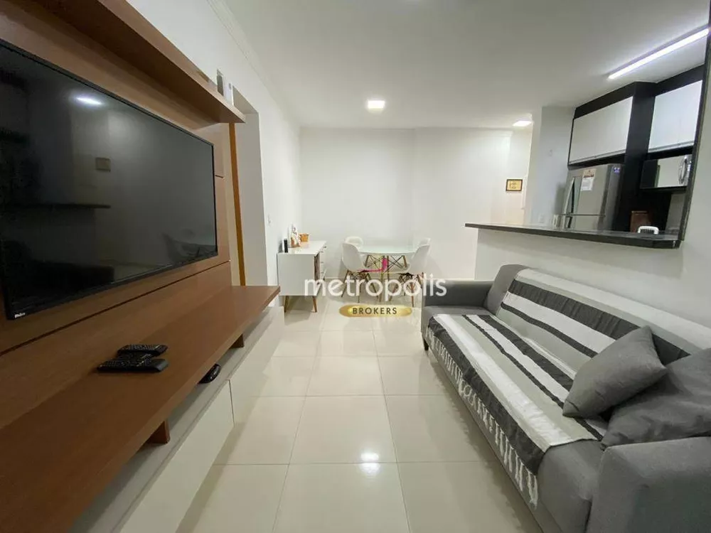 Apartamento à venda com 2 quartos, 70m² - Foto 2