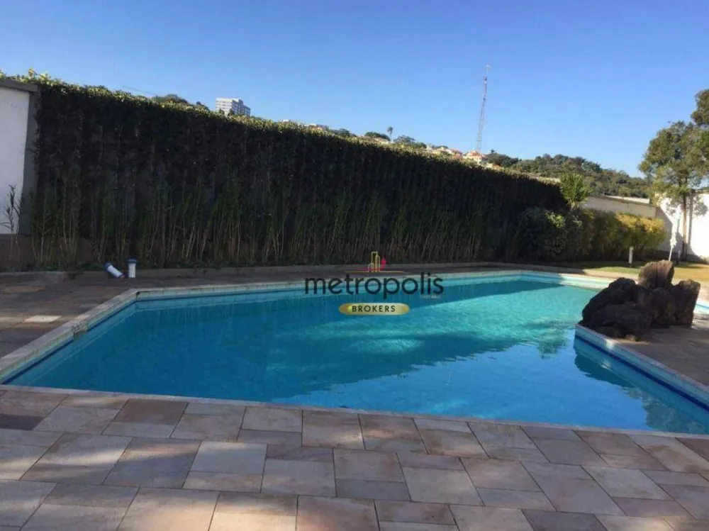 Casa, 7 quartos, 832 m² - Foto 1