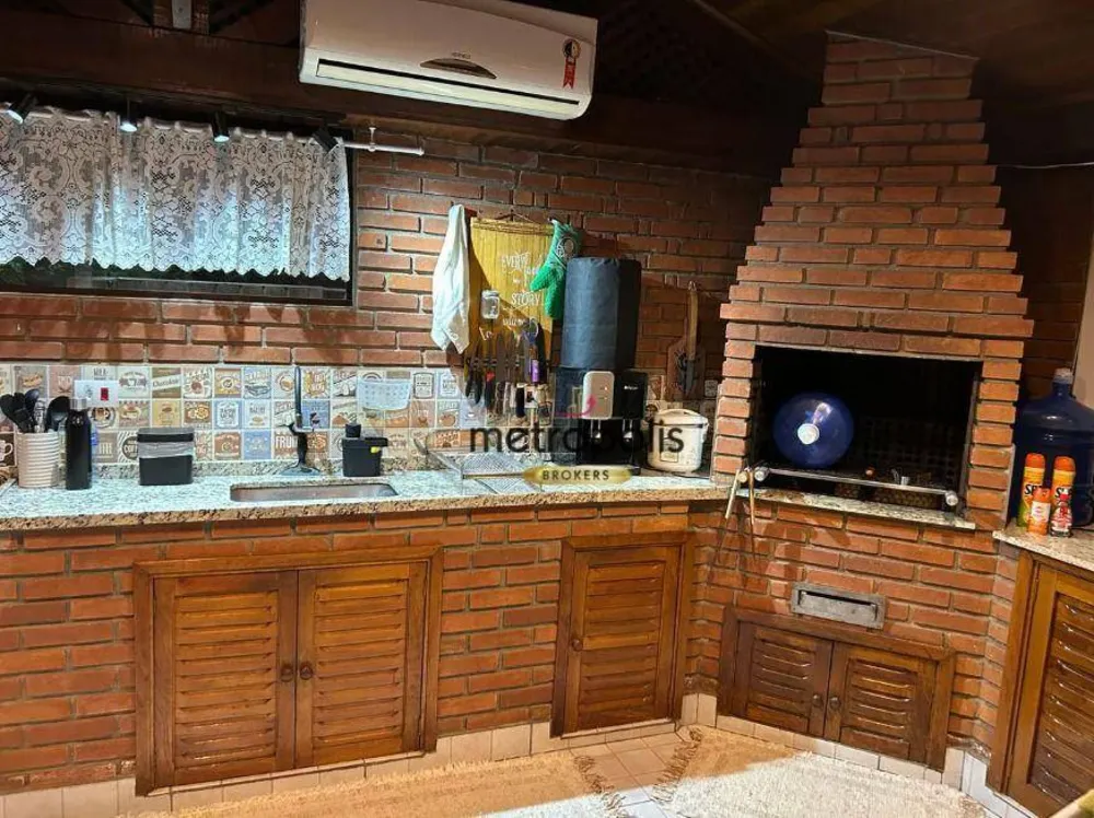 Chácara, 4 quartos, 140 m² - Foto 1