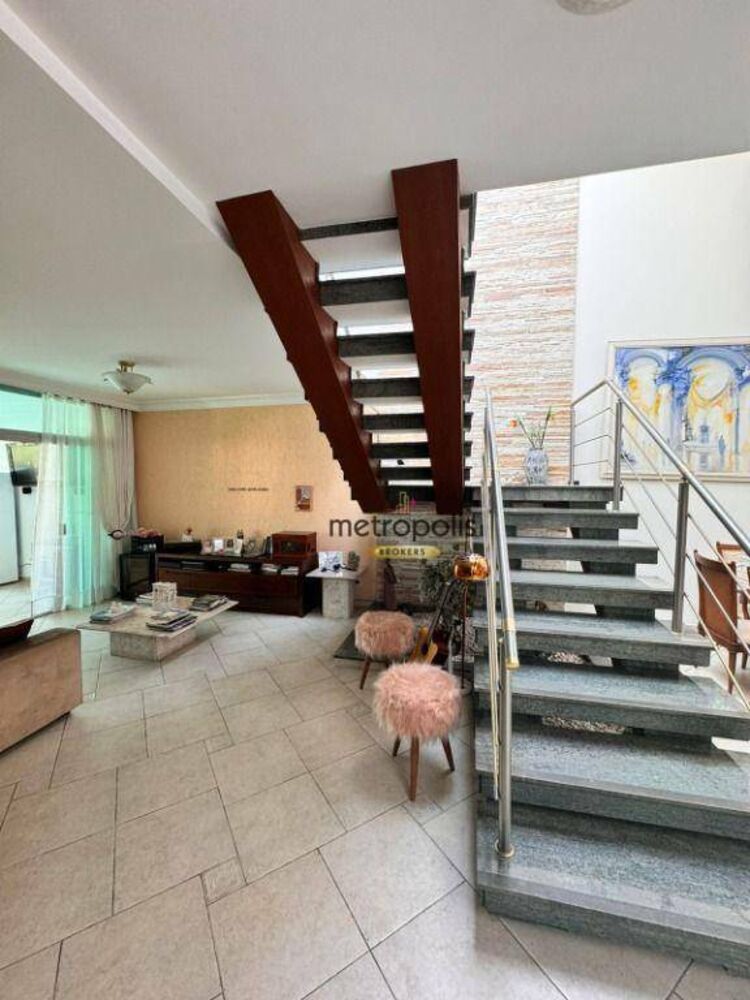 Sobrado, 4 quartos, 350 m² - Foto 2