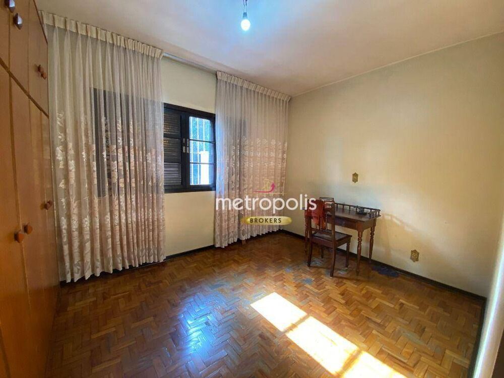 Sobrado à venda com 3 quartos, 180m² - Foto 1