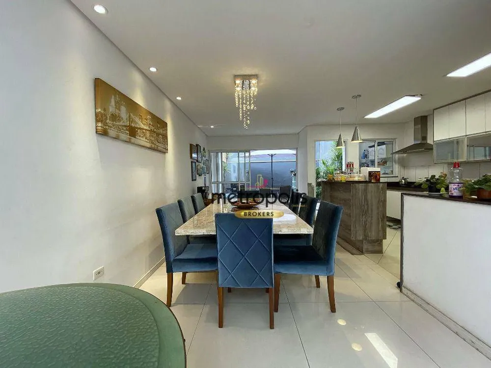 Sobrado, 3 quartos, 240 m² - Foto 2