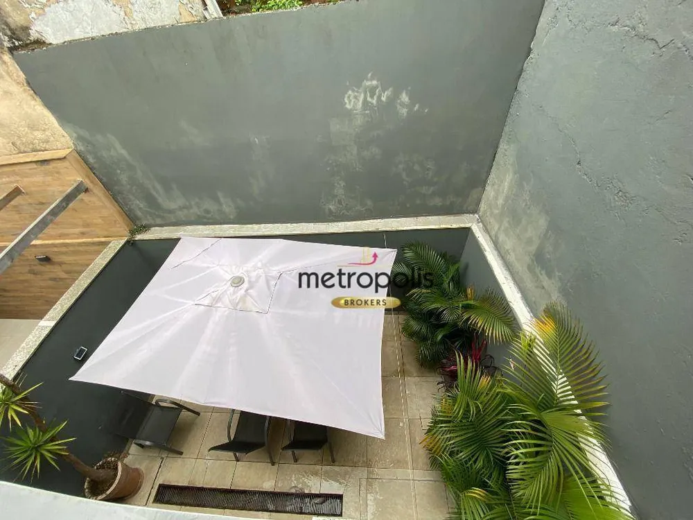 Sobrado, 3 quartos, 240 m² - Foto 1