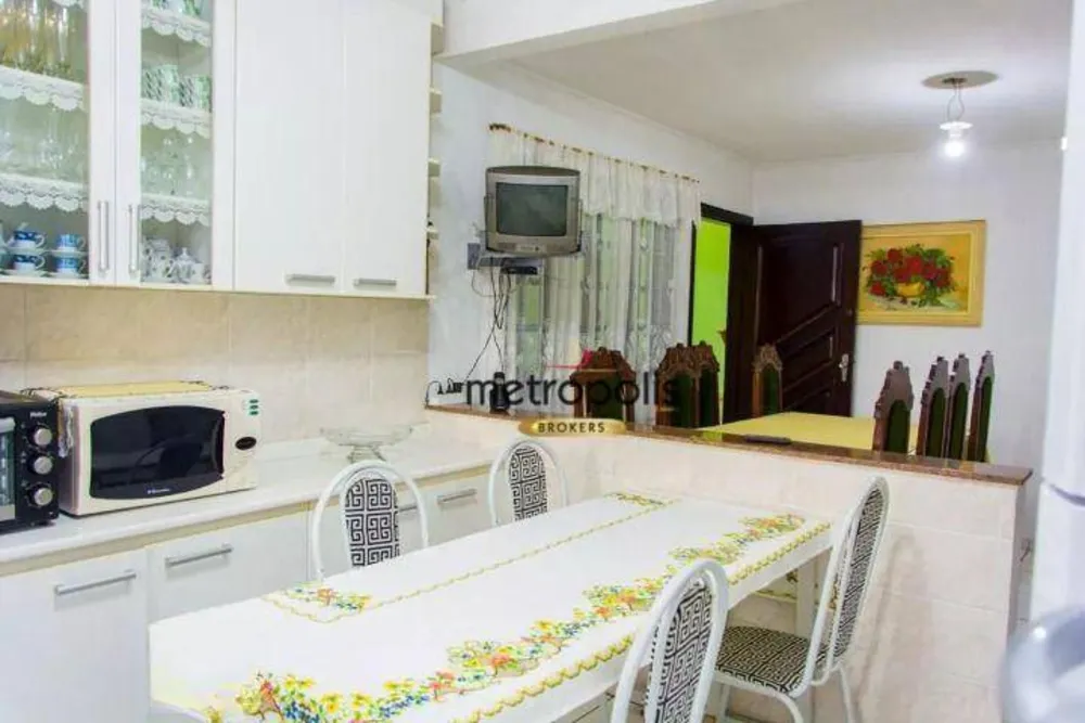 Sobrado, 4 quartos, 240 m² - Foto 2