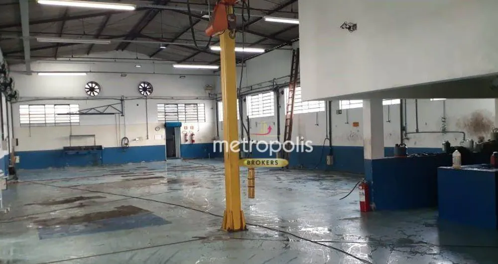 Depósito-Galpão, 690 m² - Foto 1