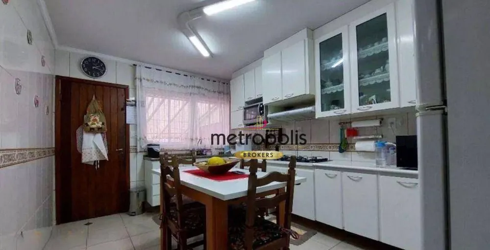 Sobrado, 3 quartos, 243 m² - Foto 3