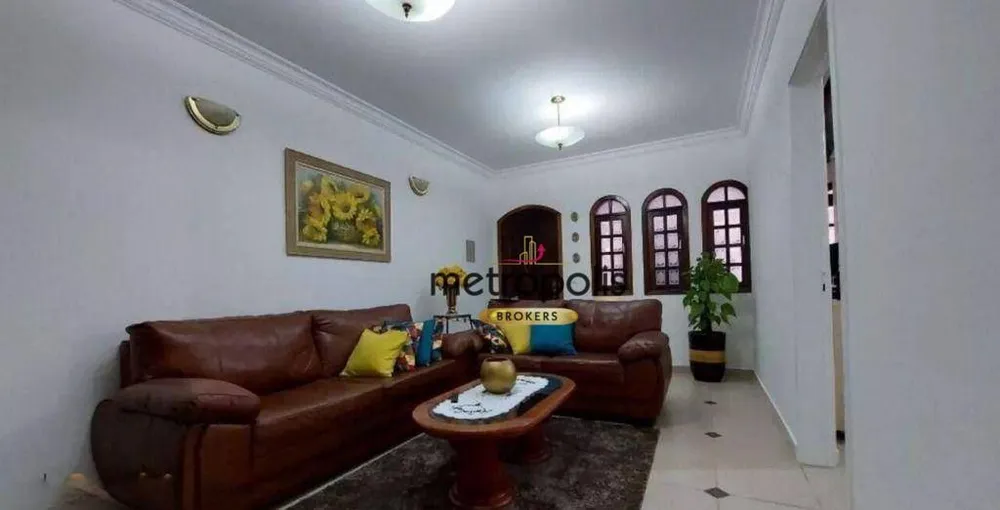 Sobrado, 3 quartos, 243 m² - Foto 1