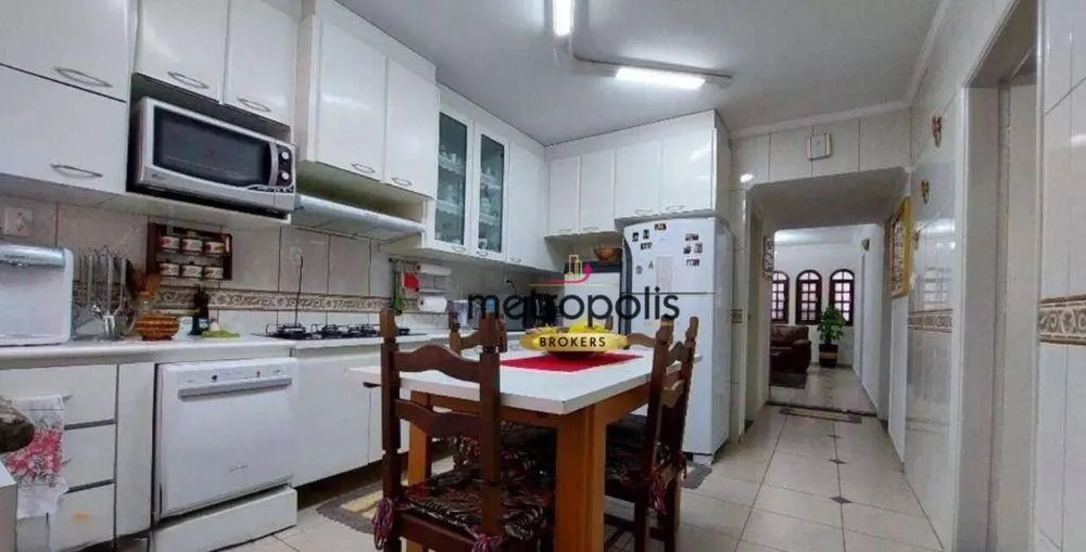 Sobrado, 3 quartos, 243 m² - Foto 4