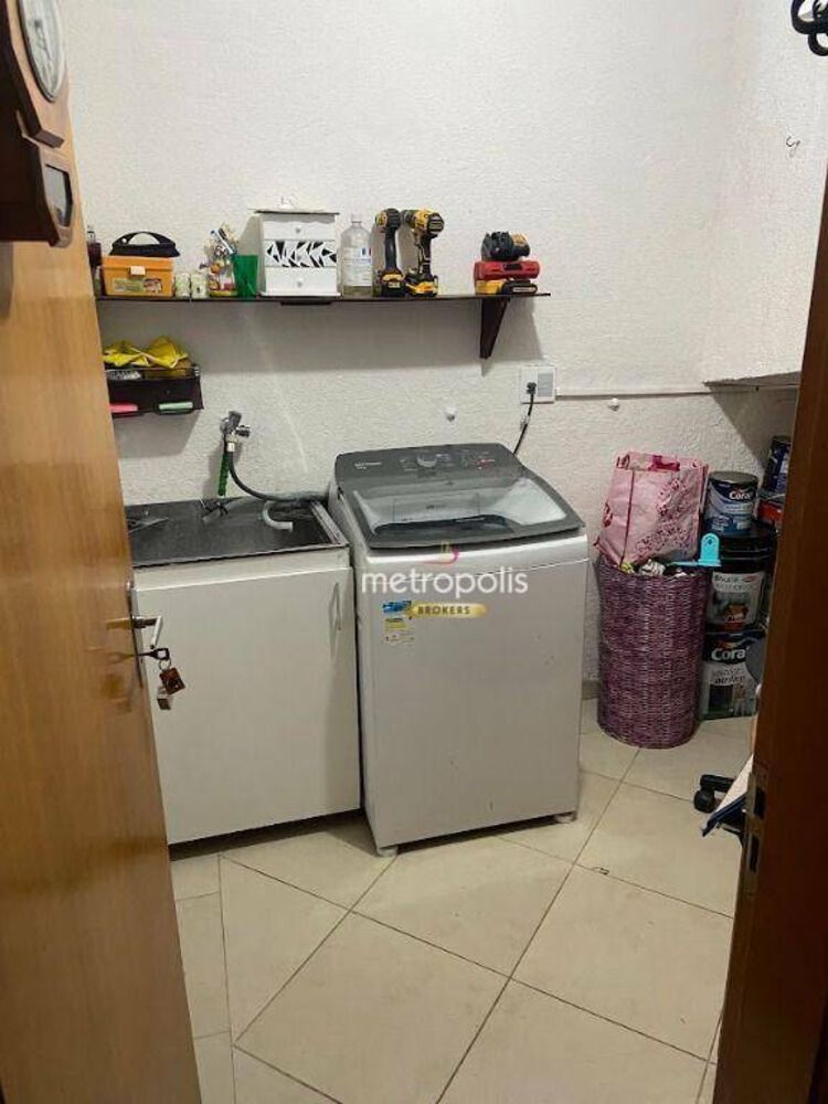 Sobrado à venda com 3 quartos, 253m² - Foto 11