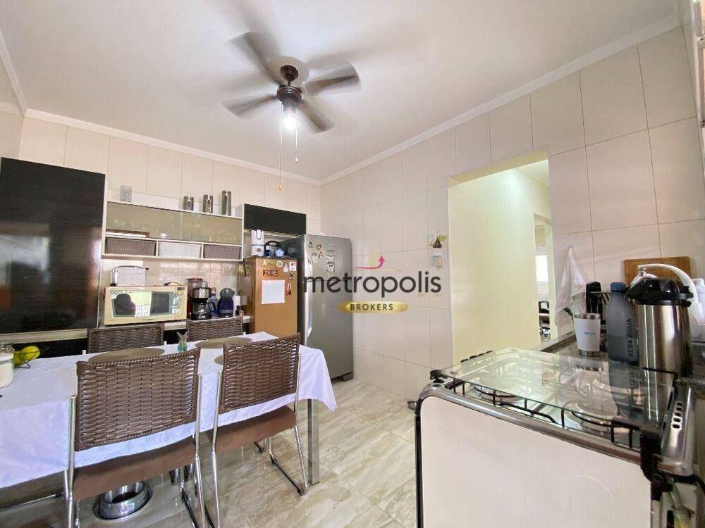 Sobrado à venda com 3 quartos, 210m² - Foto 2