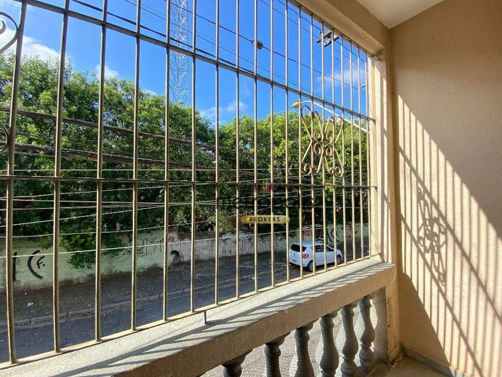 Sobrado, 3 quartos, 180 m² - Foto 2