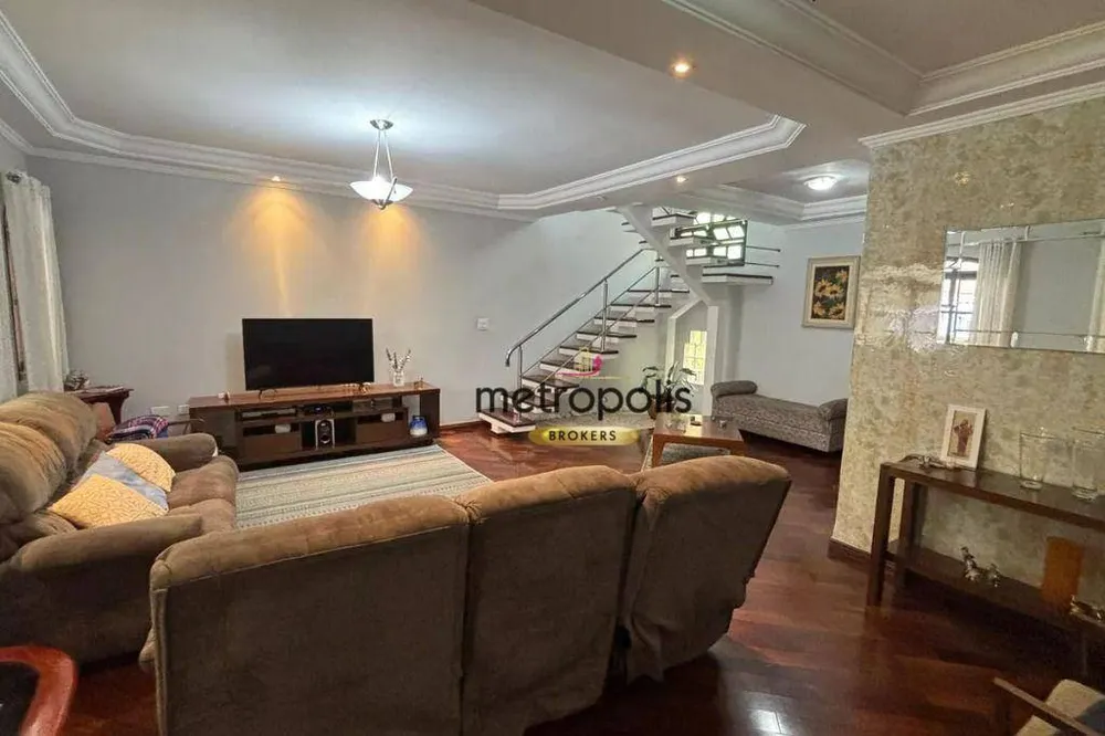 Sobrado, 3 quartos, 239 m² - Foto 2