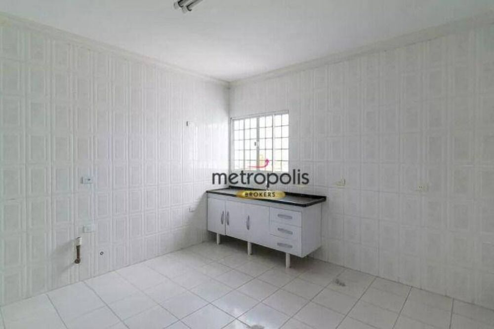 Casa à venda e aluguel com 4 quartos, 277m² - Foto 2