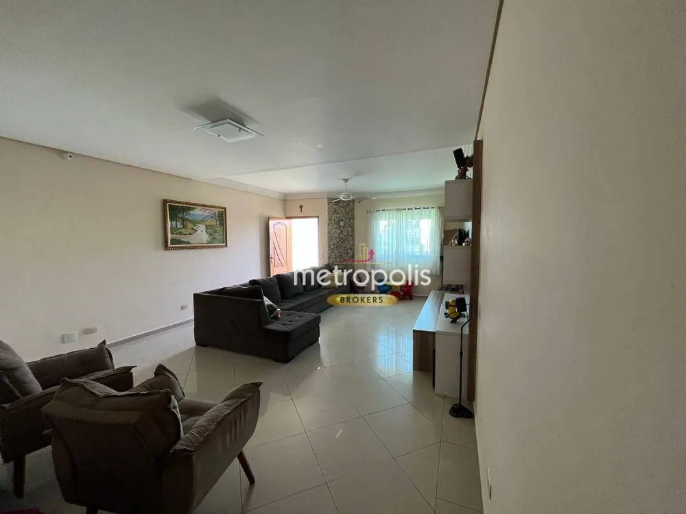 Sobrado, 3 quartos, 239 m² - Foto 1