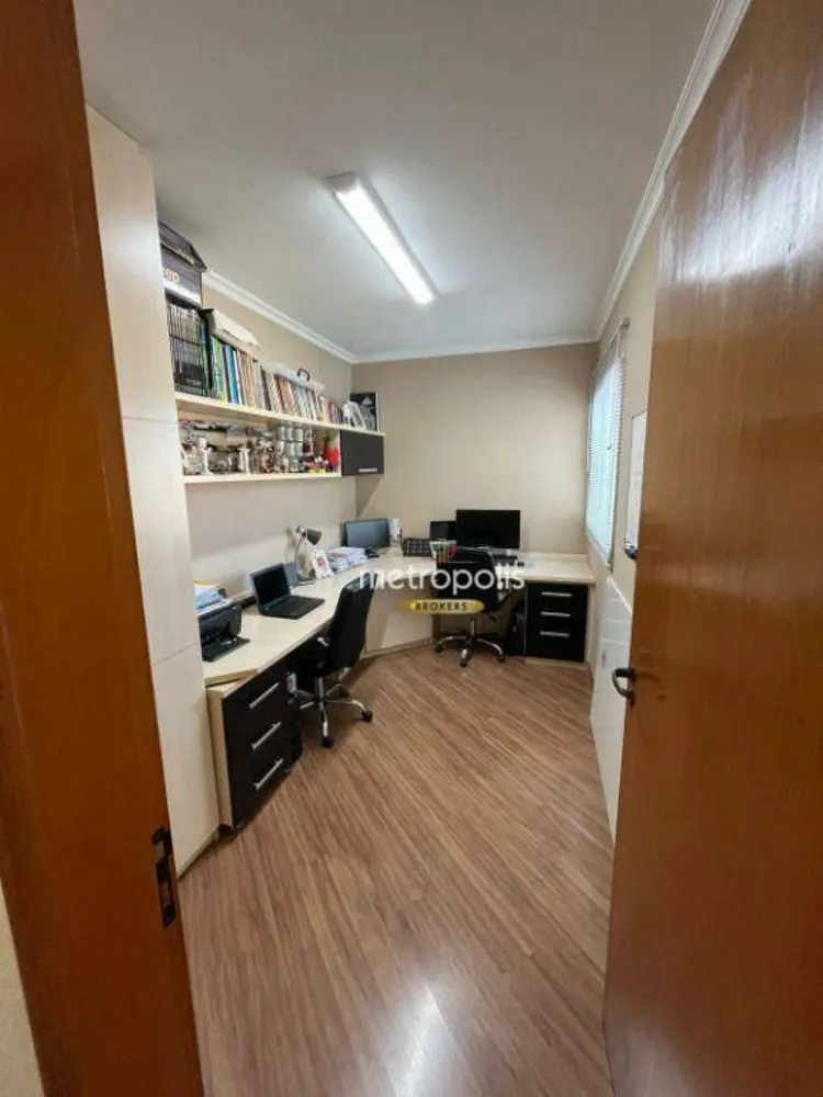 Sobrado, 3 quartos, 239 m² - Foto 4